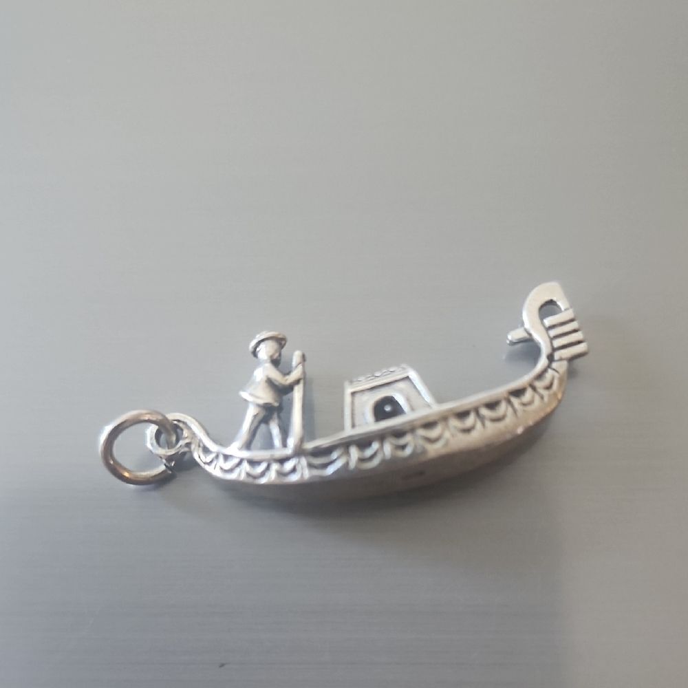 Silver Gondola Charm Pendant